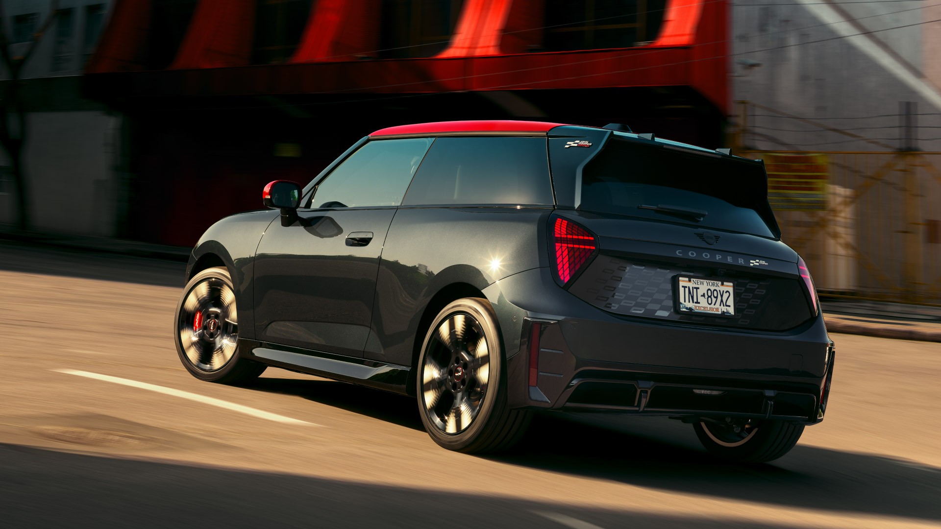 MINI John Cooper Works - J01 JCWサイドビュー